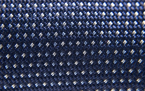 Aklasu navy micro pattern six-fold tie review