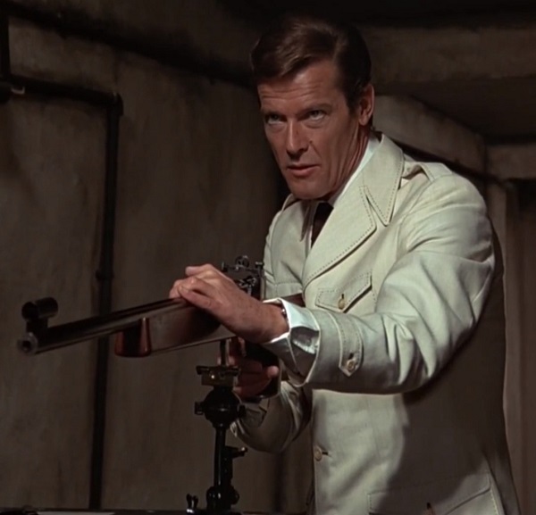 The Tan Safari Sports Coat in The Spy Who Loved Me – Bond Suits