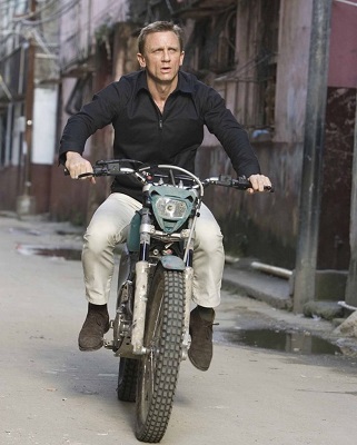 Daniel Craig James Bond Quantum of Solace Motorcycle