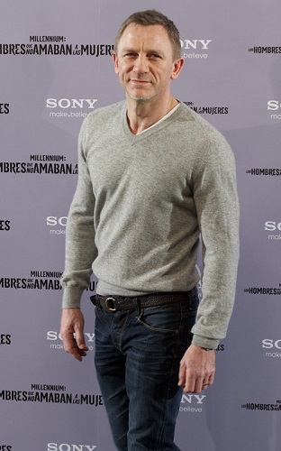 Daniel craig casual store style