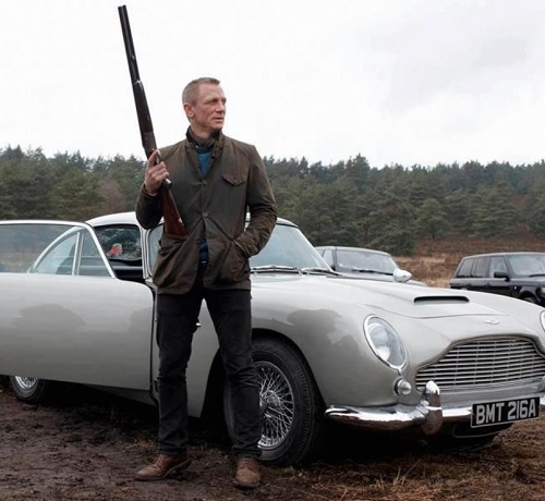 Daniel Craig James Bond Skyfall Scotland Look
