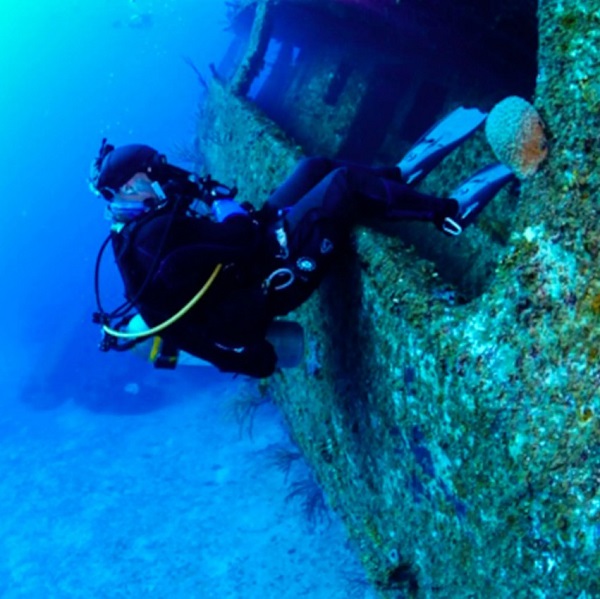 SCUBA Network wreck diving
