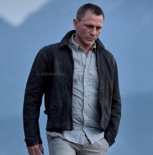 Daniel craig hotsell bomber jacket