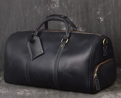 Daniel Craig black leather duffle alternative